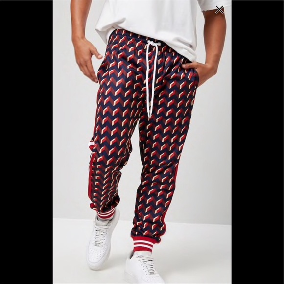 Forever 21 Other - Geometric Print Joggers